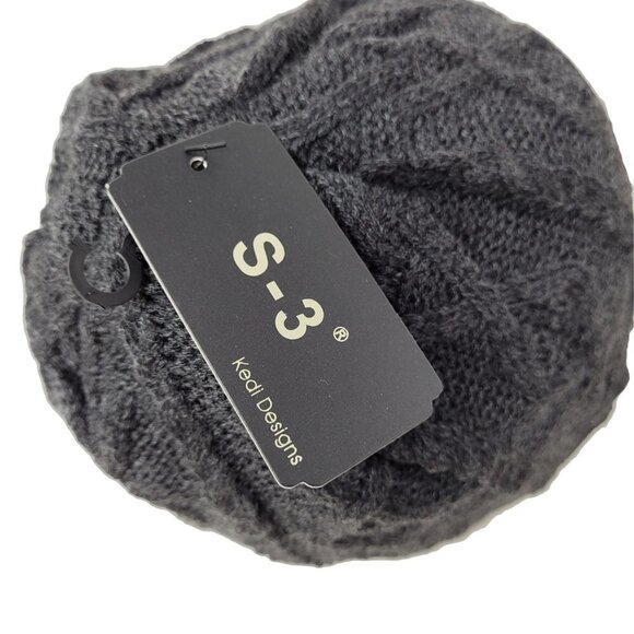 Women's Knitted Beanie Ski Cap Winter Hat Ski Cap, Fleece Lined Hat in Burgundy - Picture 3 of 3